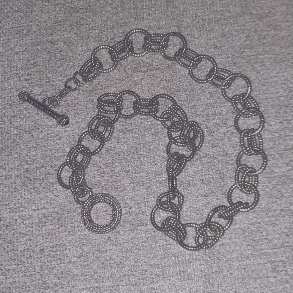 Judith Ripka sterling silver chunky double link chain toggle necklace
